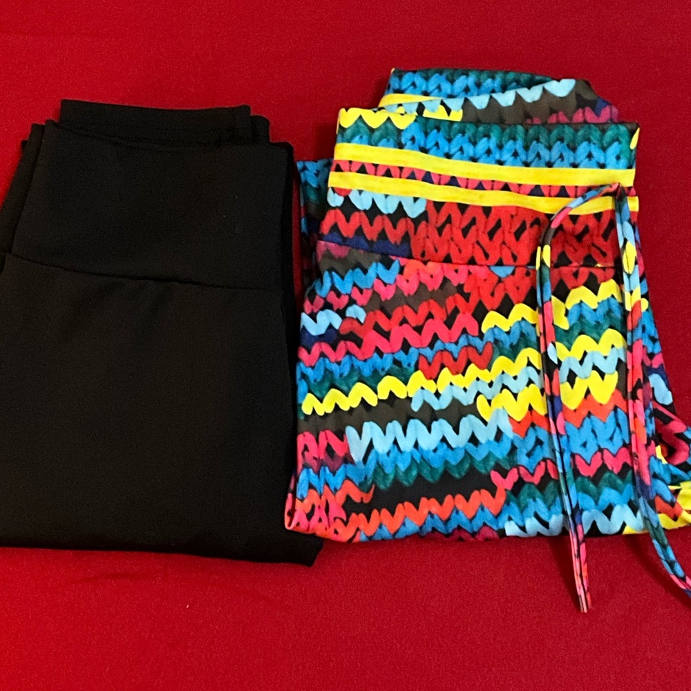 Colorful Patterned Leggings & Black Leggings Both size xSmall see pics & read